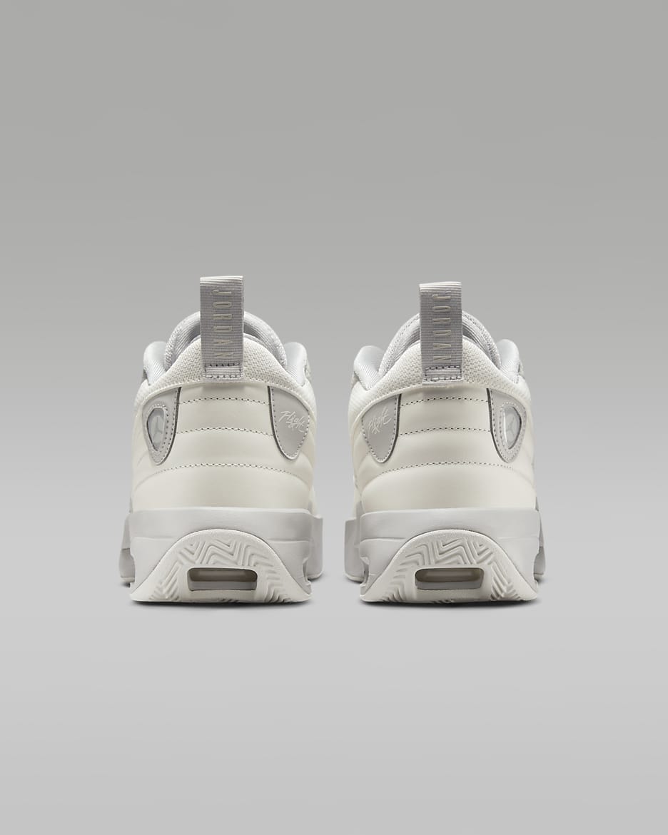 Jordan Max Aura 6 Women s Shoes. Nike